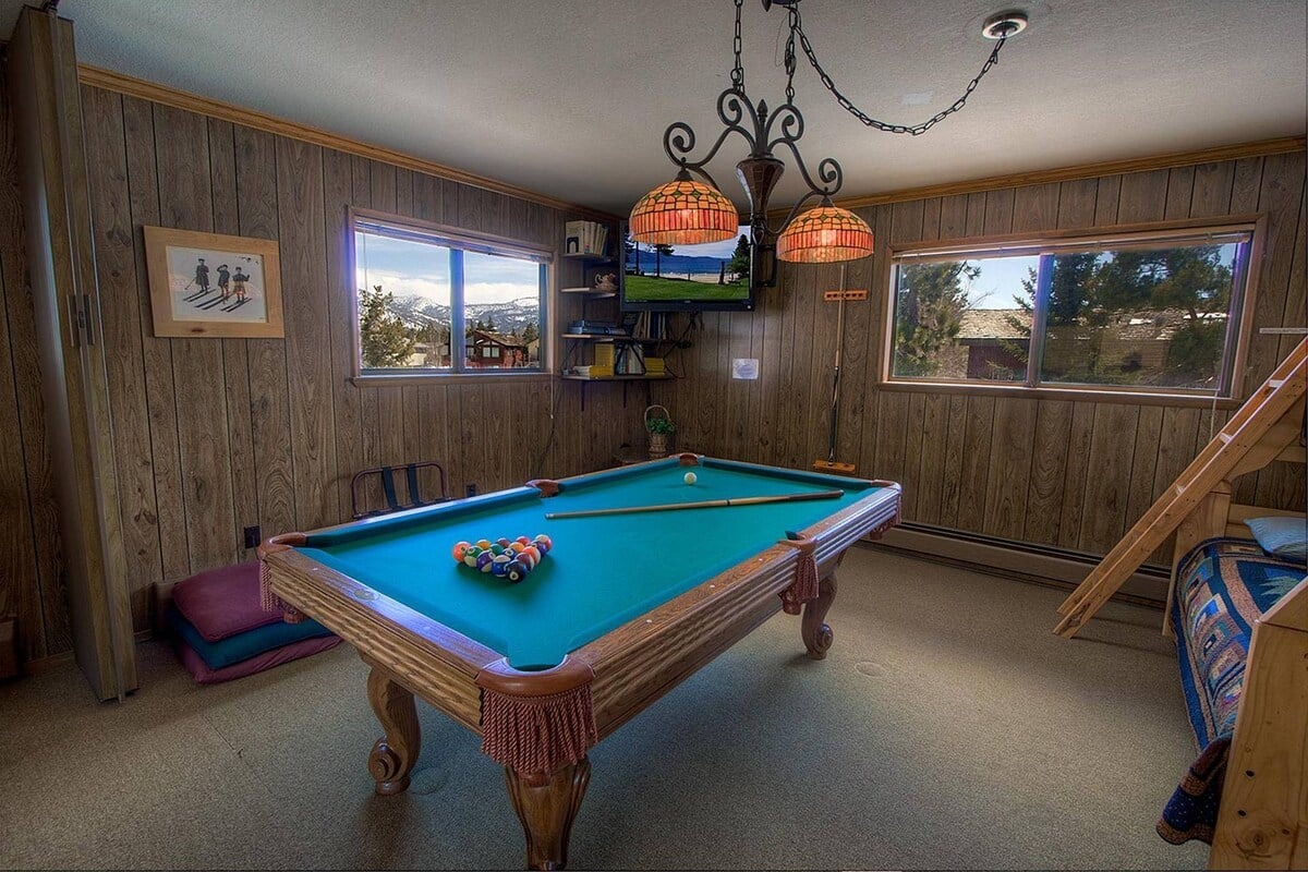 Lake Tahoe Rentals - Game Room