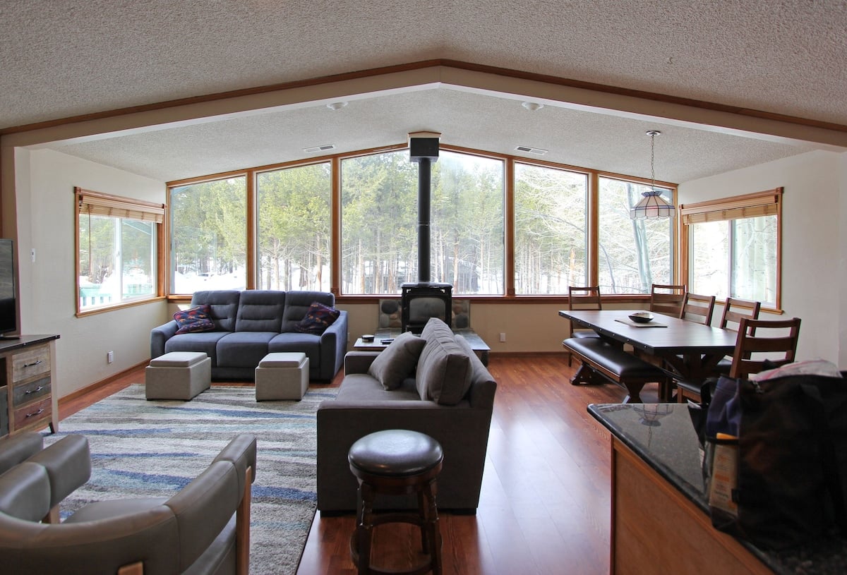 View our South Lake Tahoe vacation cabins